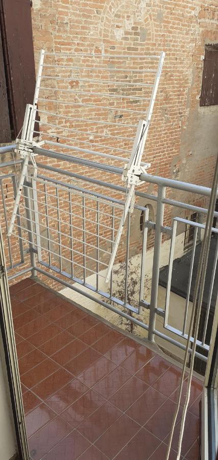 Romiti Apartment Ferrara Bagian luar foto